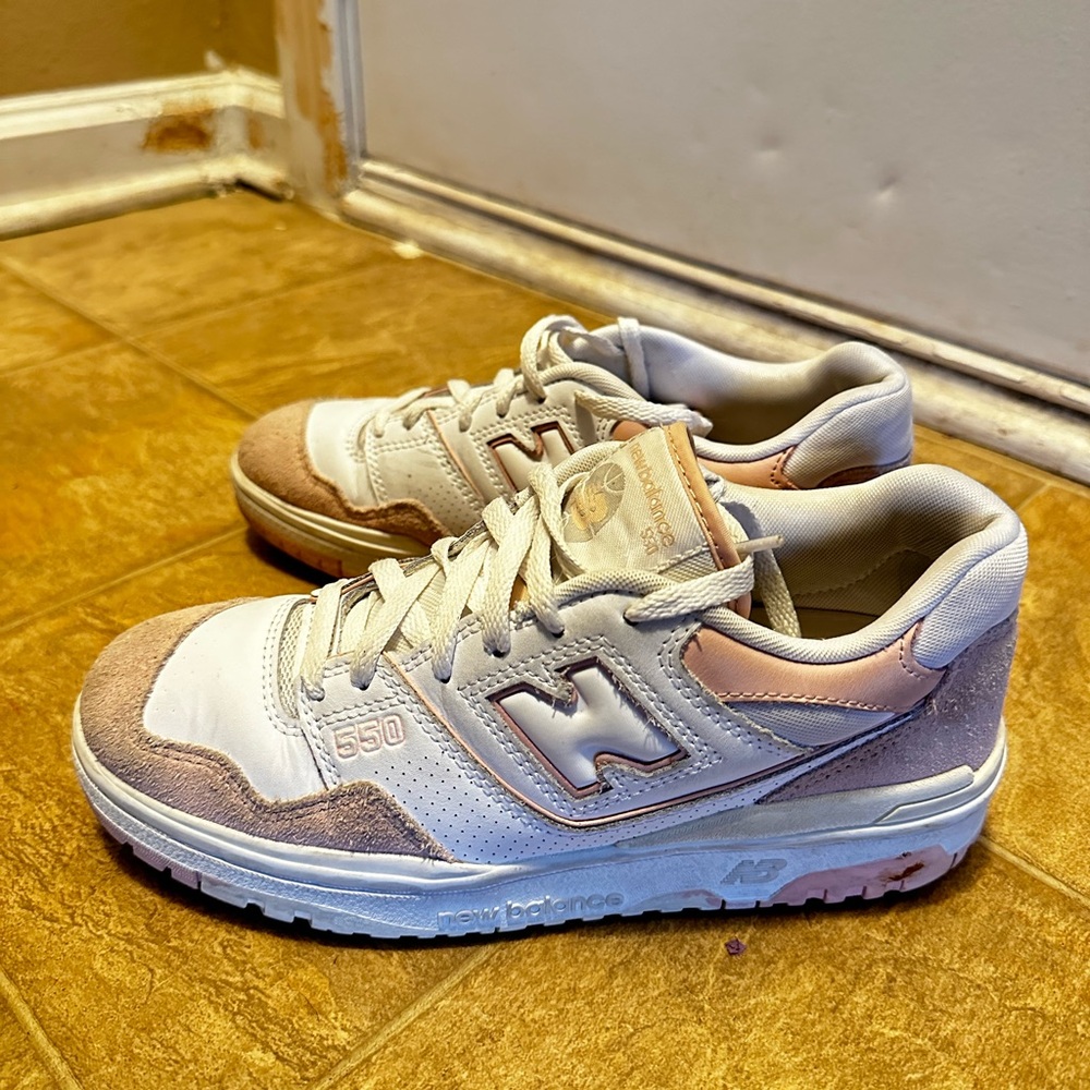 New Balance 550 Sneakers in White and Light Pink